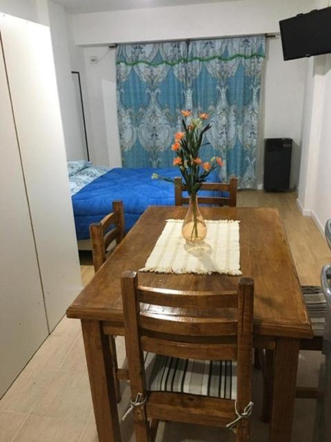 Acogedor Monoambiente Con Parking Apartment Neuquen Luaran gambar
