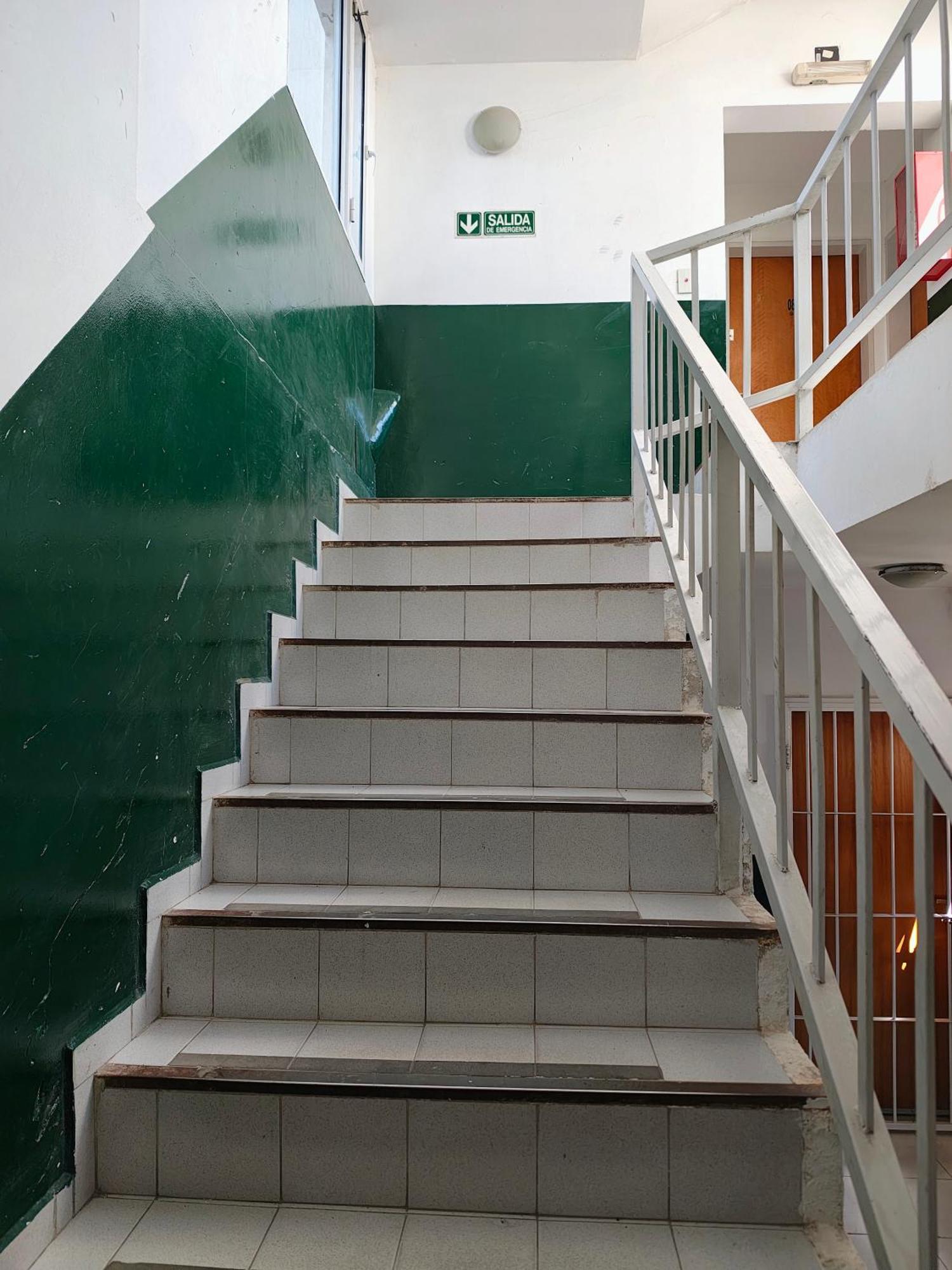 Acogedor Monoambiente Con Parking Apartment Neuquen Luaran gambar